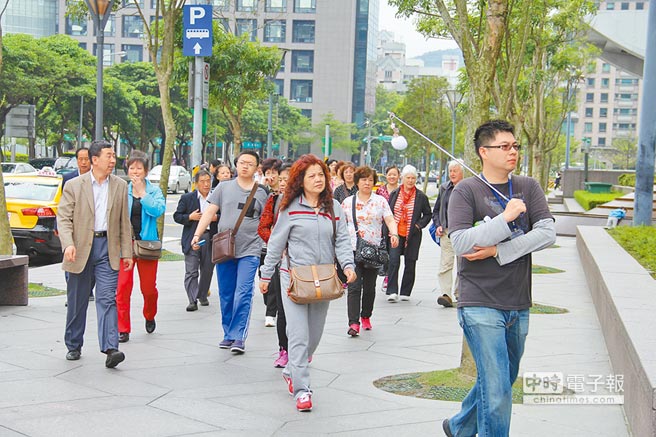 2008�e�}�I���J�����D��Ͳ�d�t�����D��J��e�e�K����Ͳ�d���ۣO�͒�۩ӷsħ�������ȹq��p�� ���N®����