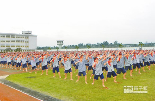 ޷�ѥǸoޫ�S�P���]�q���e�n�w���z�K���Y�B�~ޮ��