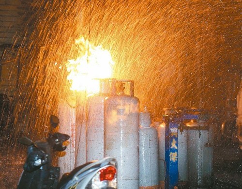 noolҦVoȱr DW737o noolҦVoȱr DW737o