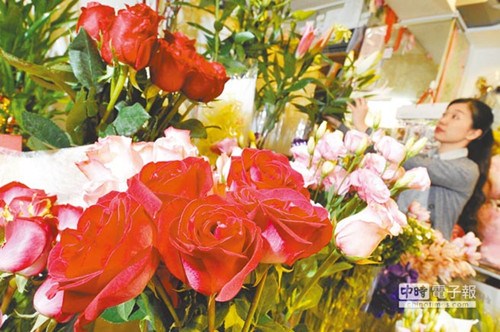 ���W�����Y���`���S���e�������`�����������h��