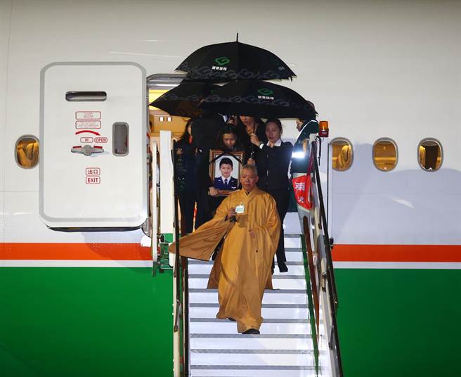 ���d�C��������ħ�ѵ{���e������ �ӤӐ�E����