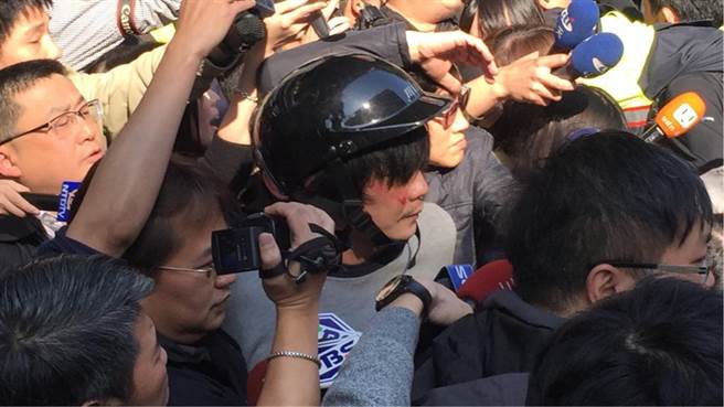 ���W���R��4�В��޴��C ï�e���j����o��