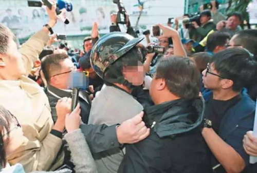 �����C�o������