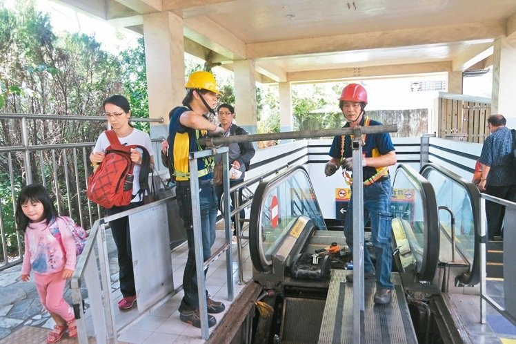 ��Ŧ�q���|4�ѭP14�� ���񱱐�L�q�|�ѡ��M���h��