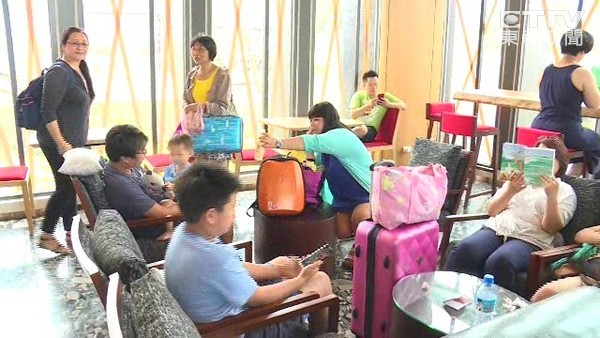 �r����k�^�W������{��F���޽�m��O2000���s��D