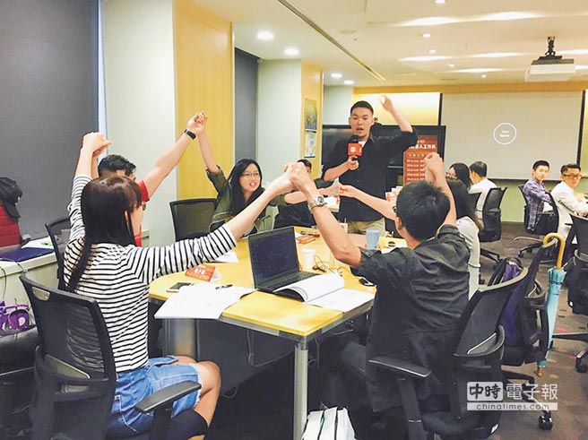 35���Yҧ���Đ��V���k������J�͒˔I潔G������