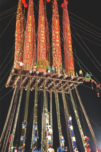 ���^�L������S���_���}��