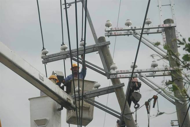 ��q�z�����V