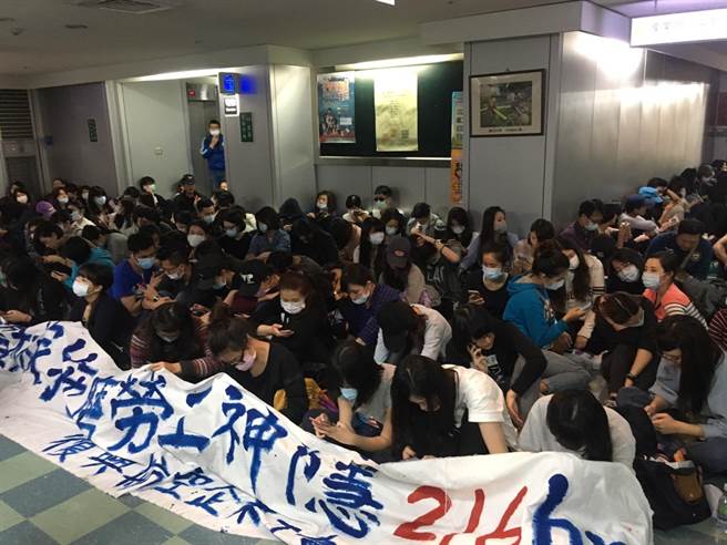 �T�����d������������}�� ����N�ڤN����F�@�w