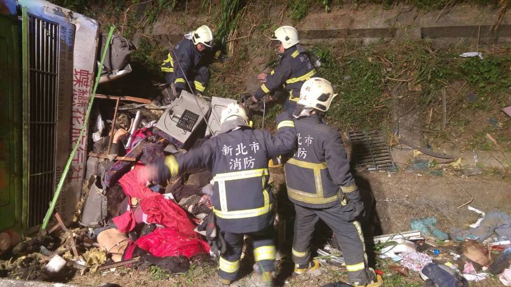 ��|�u�;��o���������e���^�d ������@����������B