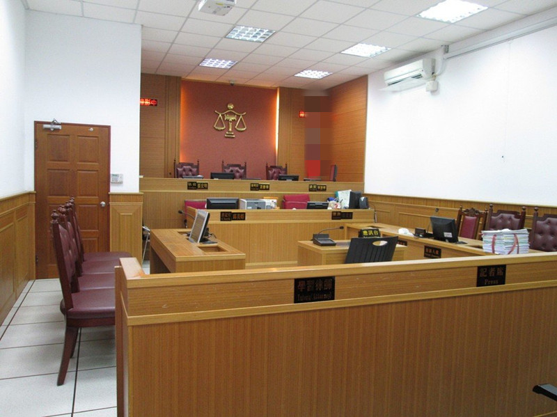 �L�G�G�v�g�ɧ����t�� 10�В����͕Y�~�U�