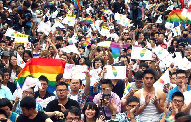 ���W�o�{�����w�~������k�k�q�̔e�x17�� ����18��