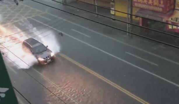 ���W���h�ҫB�F300�@�g �O�B�ڕV�ޥ����H�n����