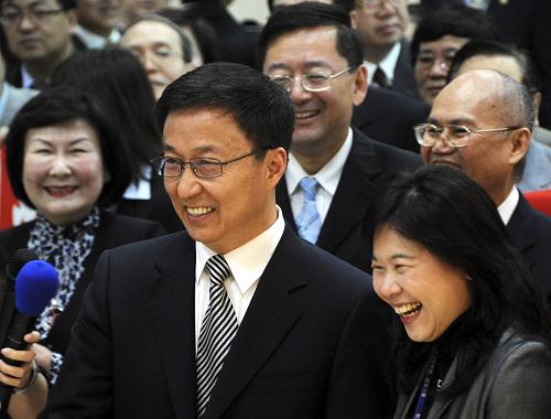 ����ڨ������