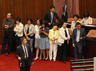 �p�p�~��_�ۭp���ܬY�u �L�p�e���o��:�T�t�v�ѩ�