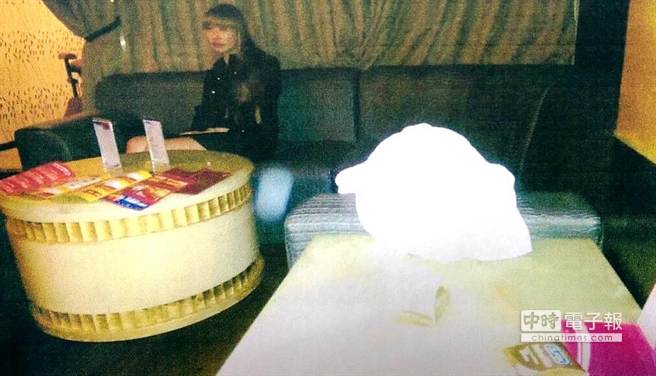 45�Я�e�x�i�l��18�Х����Y�|�޶}�~�A����ء��L���Y�|�ۡ���(��C��)