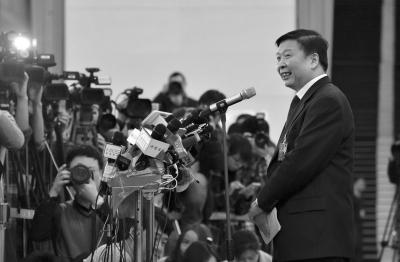 ���_�������䩵���h����ֱN��e�����w�ب�