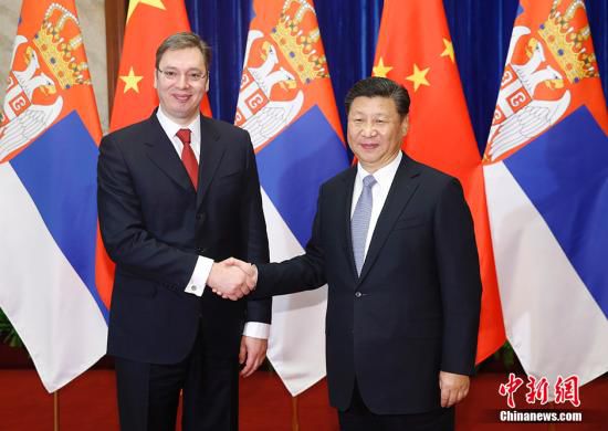 �������|���o�k���w��~���U���~������W����������Ӓ�