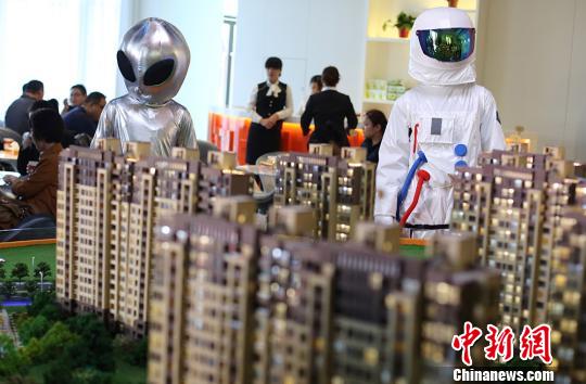 20�����`�@�ϥ��m�s���w�Z ���w���Y�}�������