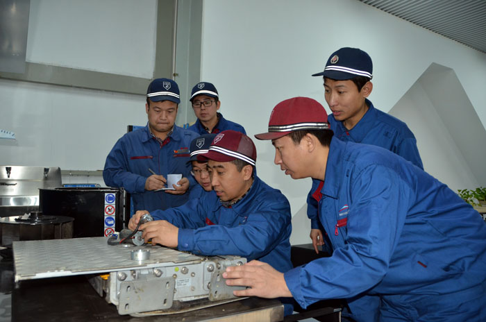 �o���u�������\�§����K���Gڨ�u�� ���ť�