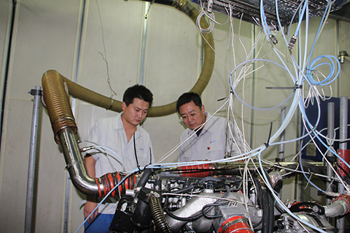 �շs�����I�Q���͵z�A�ì餤�Y���D