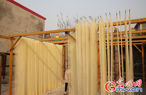 �Gޮ�Ր��y�z�e�I�o���H���u�u�O,�e���µj�Oޮ���~