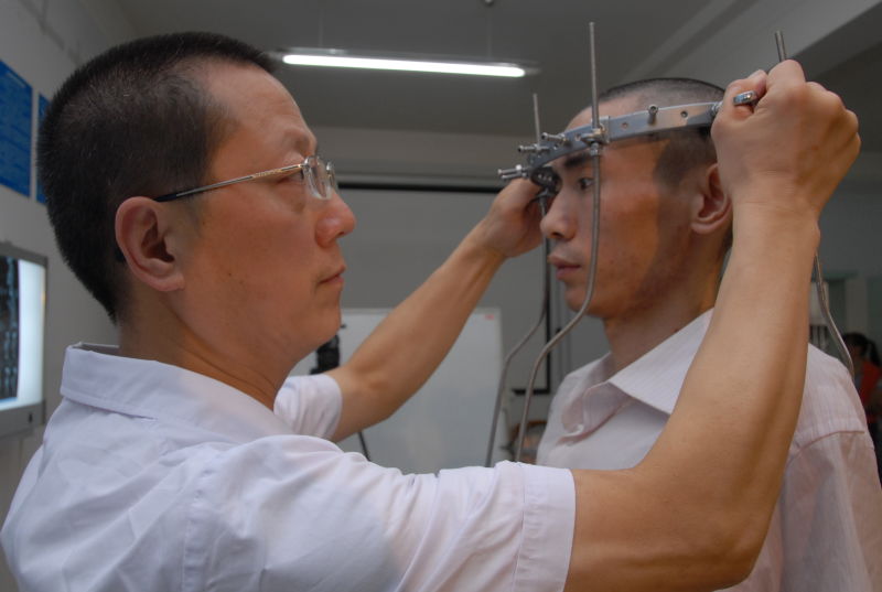 ���R�߬��͐��G����