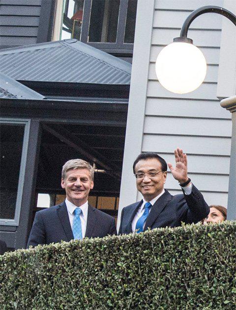 �s�a�_�~�k ���w ��