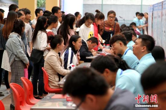 ���ťʐ�ħ�Լ��ͺɪ�۸u�|��Ъ� ��