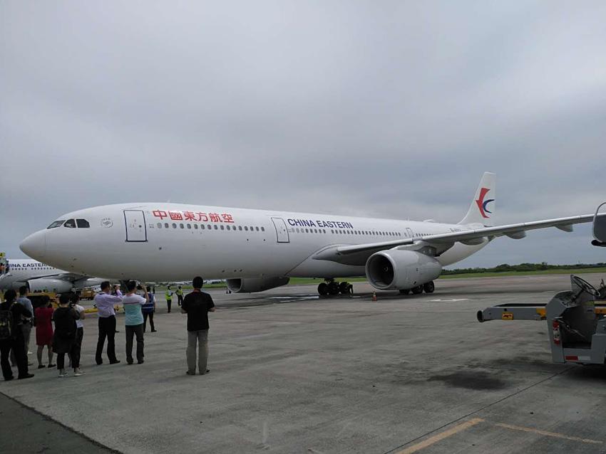 �Hä�X���E��!��ä�q�������V����[�X�E�����M