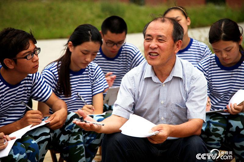 �T���y��\���K�I���~