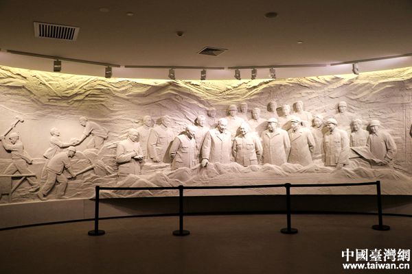 GIдCyrHllln˕g }I40e GIдCyrHllln˕g }I40e