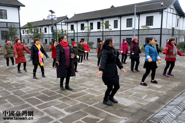 �G�I�дC�y���r��H�g���[�|�s����e���P��j���Y�a�{�J�]