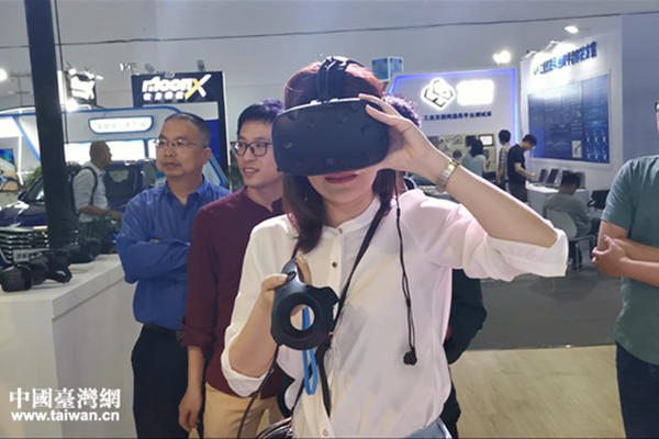 ���ʖE�p�Y��ä���]�p�|�K�Įi���|�I���}�@