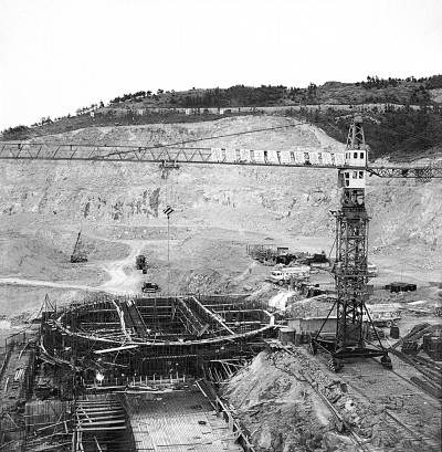 �Q���չq�V�����T��ä�չq�u��Y�p�n�T