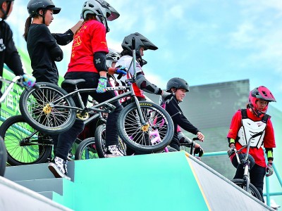 �I�D�d���r���_���s��