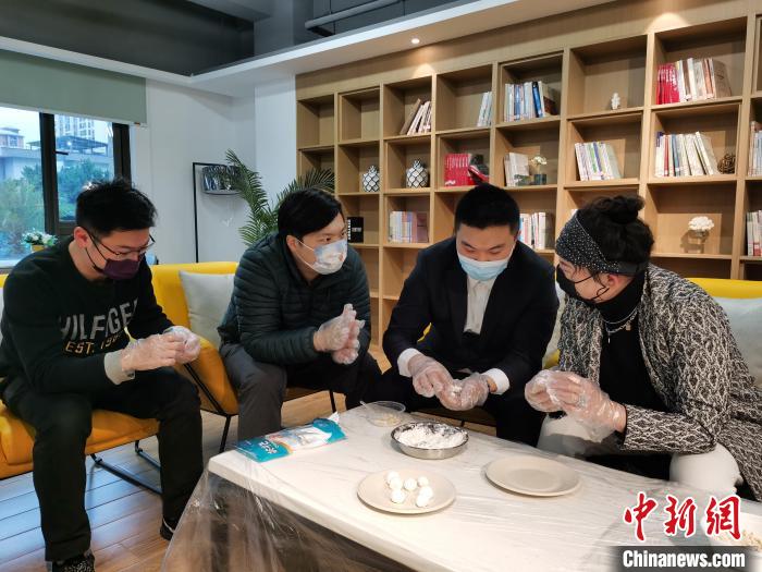 ���V���p���~���@�K�I�����y���d�{��������