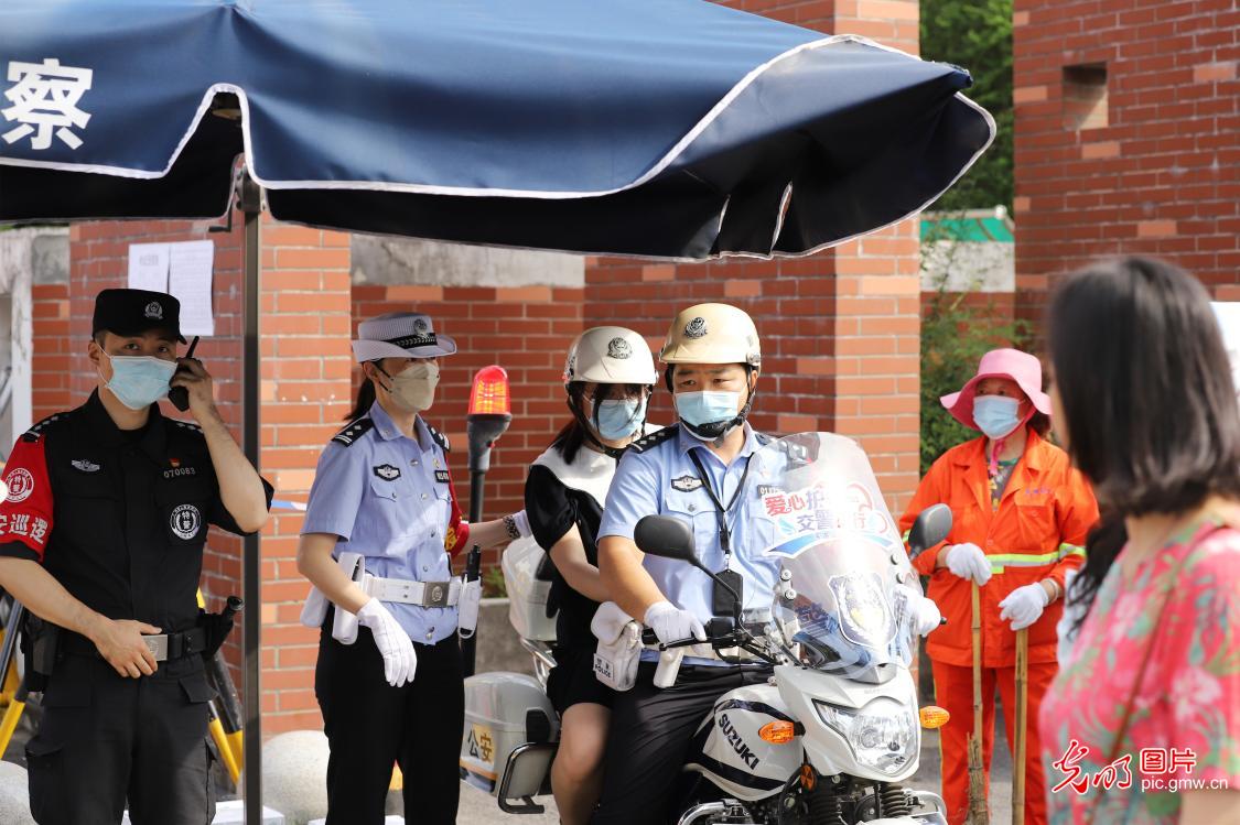 �G�پsħ�m�H�R�߾X�� �@��ħ�m