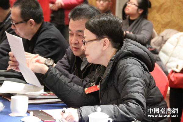 ���ʐ�hä�{�ܤ�������P�� �R�|�e�z�ˬY��ƥ���