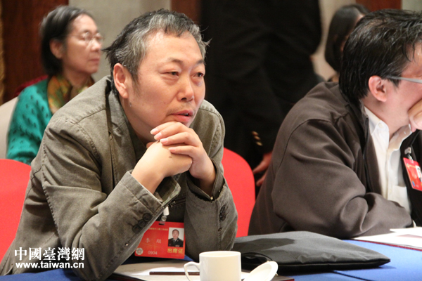 ���ʐ�hä�{�ܤ�������P�� �R�|�e�z�ˬY��ƥ���