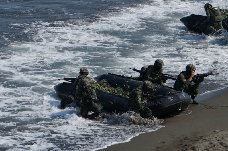 ���C�F���G:���v�[�d���� "ä�^�|"��"����"���Ǥ�