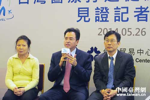 �~�k�|�}��E������