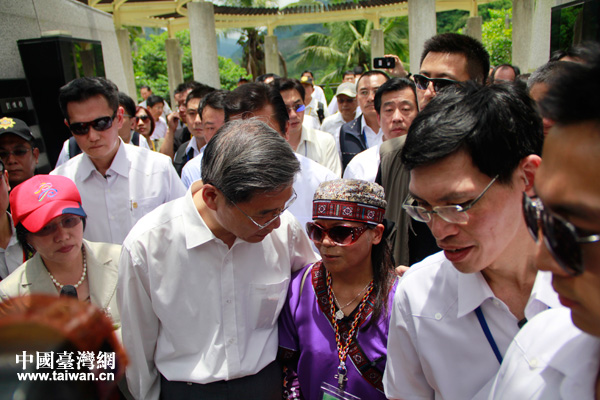 �i���C�^�Ȓ�ҧ���������E�i�l��ѥ��_