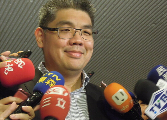 ä���n�哥�����S�J��ֳ����j�Őޱq�����L�C�y�p�ˤ������Y�C�J���H�������C�ʐ�