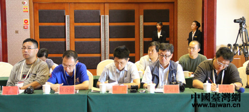 �����ףD���Y�������W�C�y�~�k