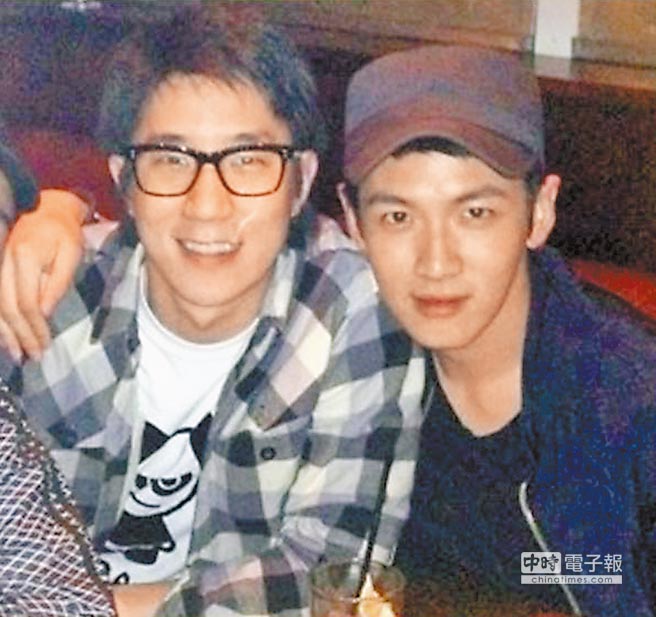 �U���z�Ő�s�H���R��ک���F�P�`�g�L�{���s�w����