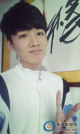 �V�{���M�����R�F�M�s�M�z����ک���F�ү��M�Y�L�S�衲��Ѥ��v�ĕ���p�����Y�L���`�v�������������~