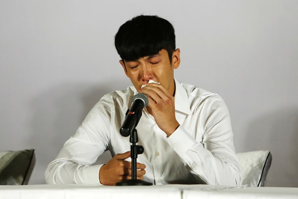 �哥����W�è{�Sک���F���ۧ��ݬ�e�Q������C�ʐ�