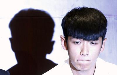 ک���F�j�{�S ���M�A޷����