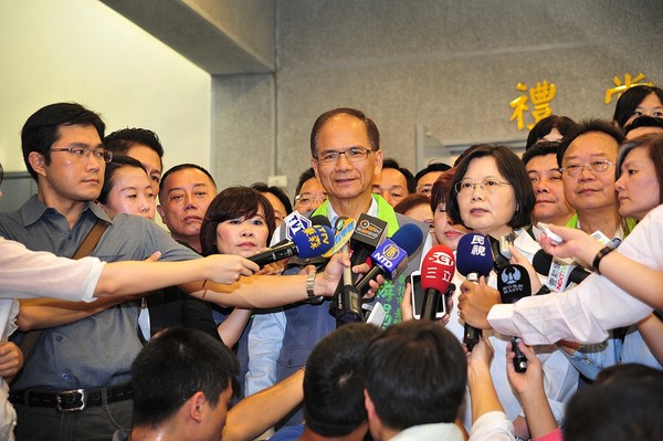 �ͫ��ҔI�����n�h�u���Y��ۓ������~��J�s������������C�ʐ�